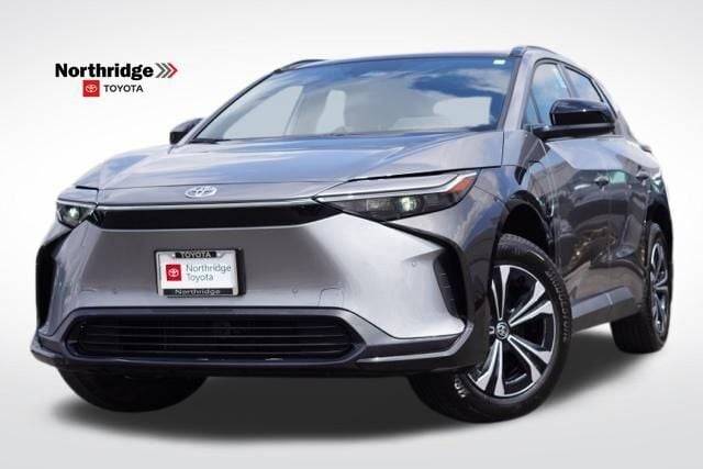 2025 Toyota bZ4X XLE — SUV — 7,389 mi — Northridge, CA