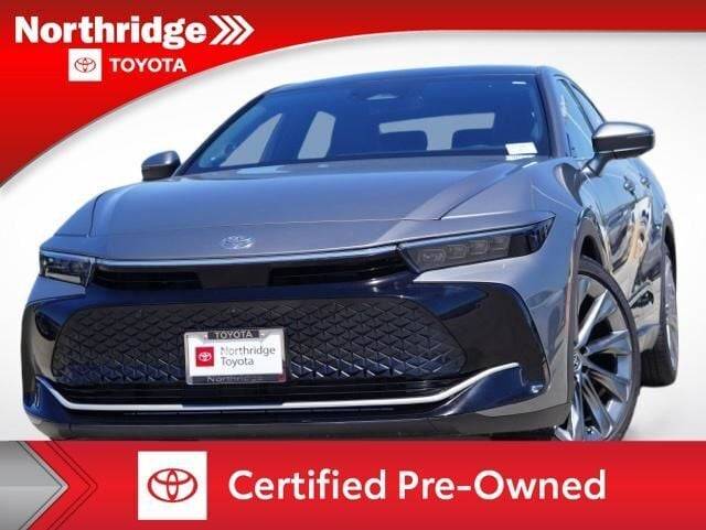 2023 Toyota Crown Limited — Sedan — 10,479 mi — Northridge, CA