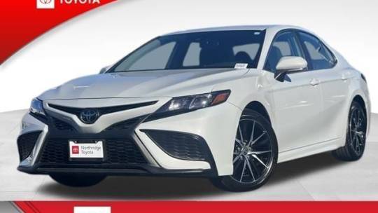 2024 Toyota Camry SE — Sedan — 18,832 mi — Northridge, CA
