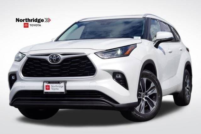 2022 Toyota Highlander XLE — SUV — 32,187 mi — Northridge, CA