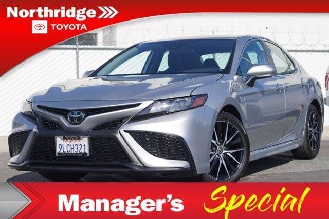 2024 Toyota Camry SE — Sedan — 13,474 mi — Northridge, CA