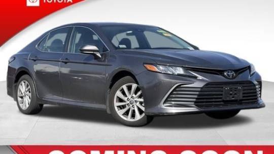 2022 Toyota Camry LE — Sedan — 38,317 mi — Northridge, CA