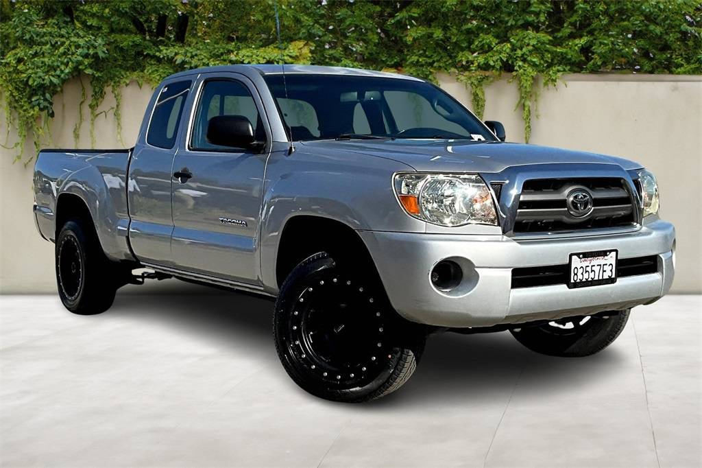 2010 Toyota Tacoma Base — Pickup Truck — 117,167 mi — Goleta, CA