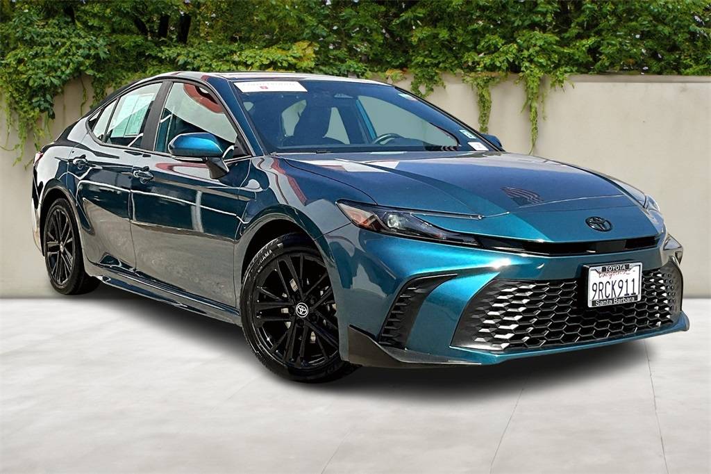 2025 Toyota Camry Hybrid SE — Sedan — 28,900 mi — Goleta, CA