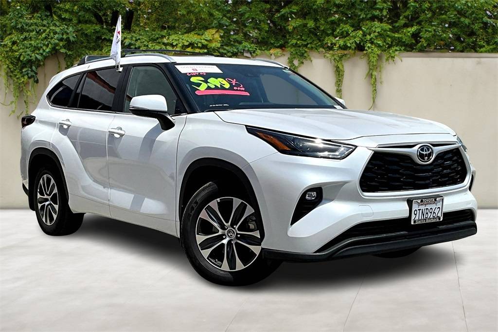 2025 Toyota Highlander XLE — SUV — 1,325 mi — Goleta, CA