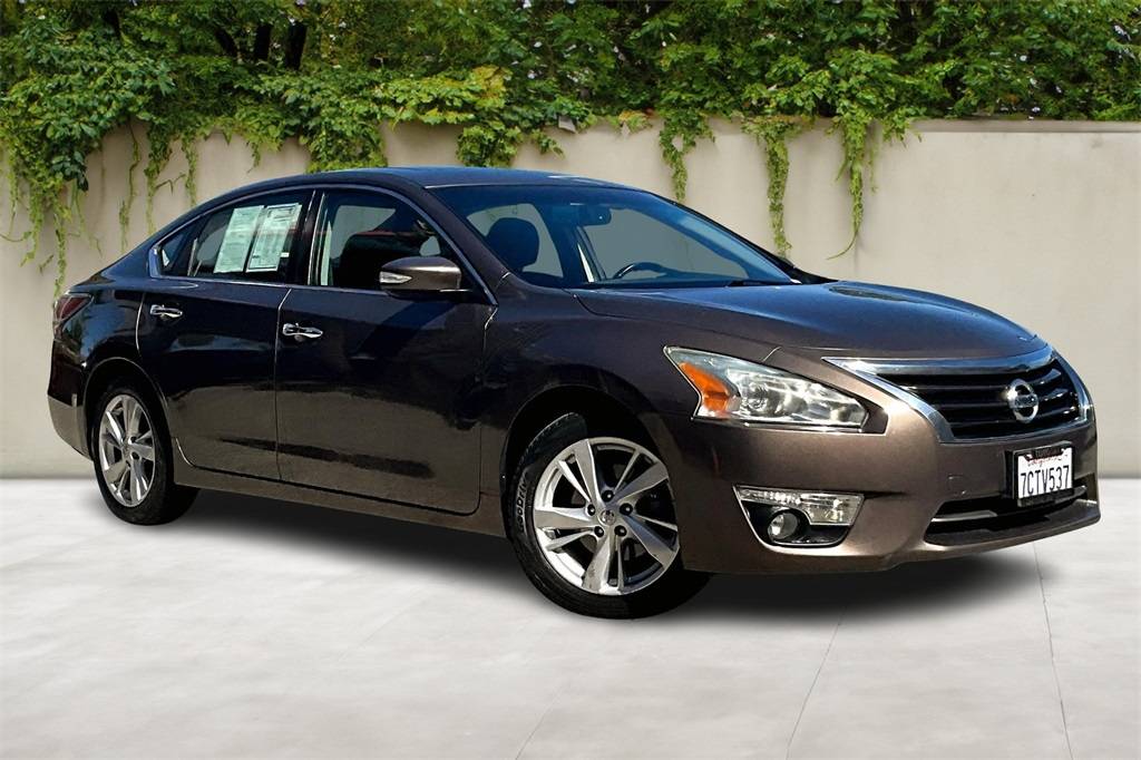 2014 Nissan Altima 2.5 SV — Sedan — 100,210 mi — Goleta, CA