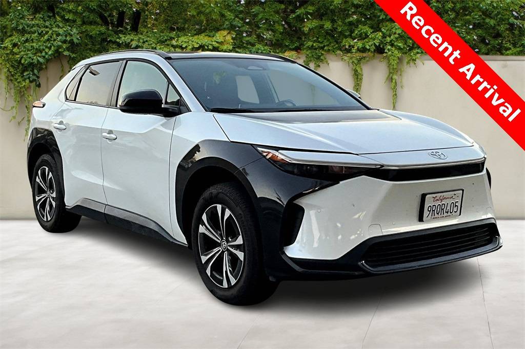 2024 Toyota bZ4X XLE — SUV — 13,800 mi — Goleta, CA