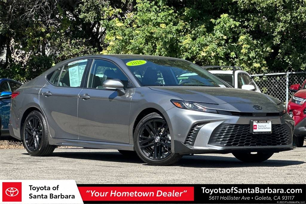 2025 Toyota Camry SE — Sedan — 739 mi — Goleta, CA