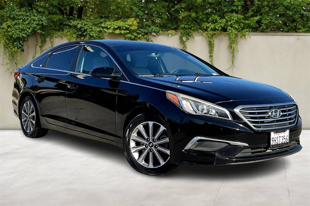 2016 Hyundai Sonata SE — Sedan — 122,623 mi — Goleta, CA