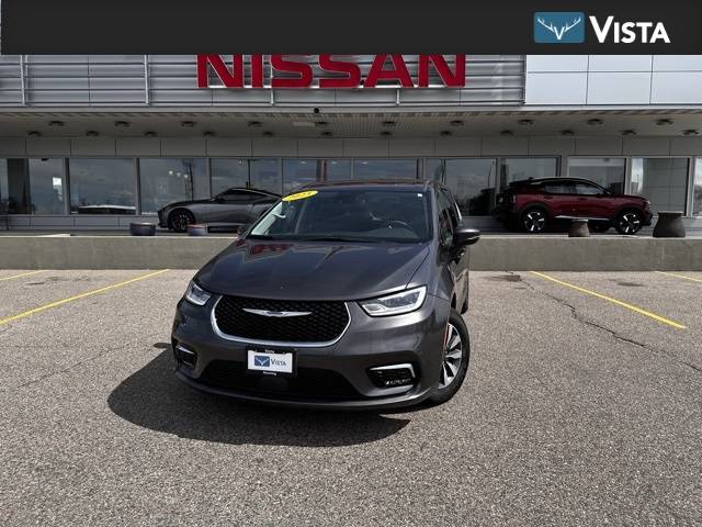 2023 Chrysler Pacifica Hybrid Touring L — Minivan — 60,830 mi — Casper, WY