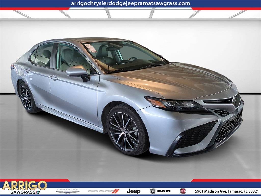 2022 Toyota Camry SE — Sedan — 59,923 mi — Tamarac, FL