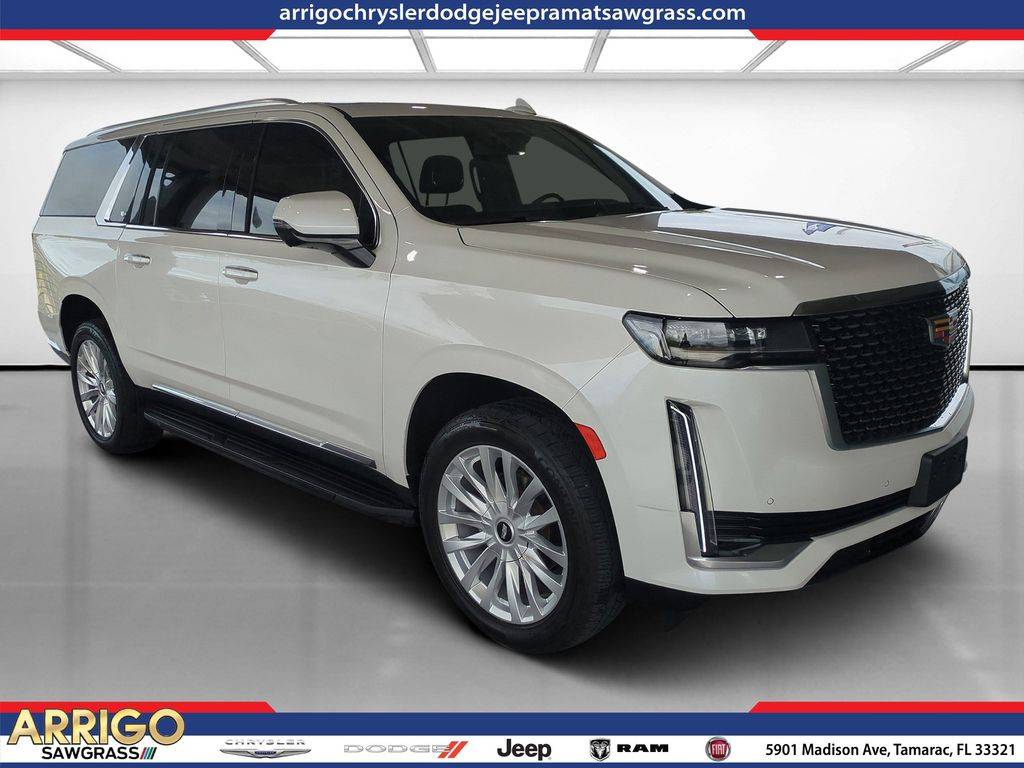 2022 Cadillac Escalade Luxury