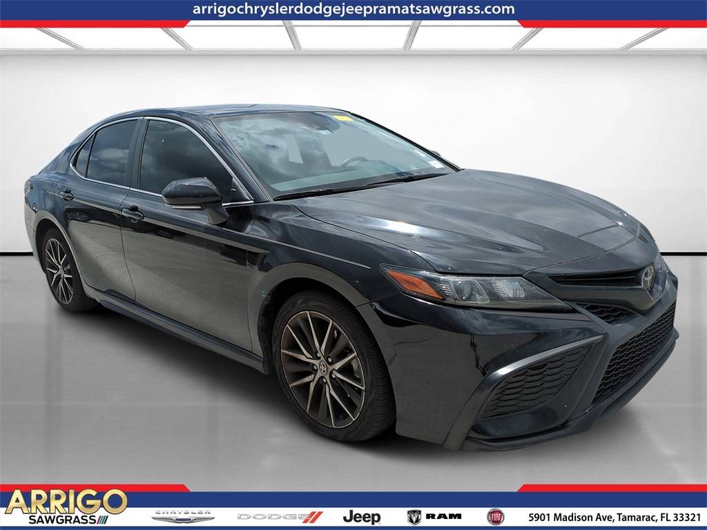 2022 Toyota Camry SE — Sedan — 84,948 mi — Tamarac, FL