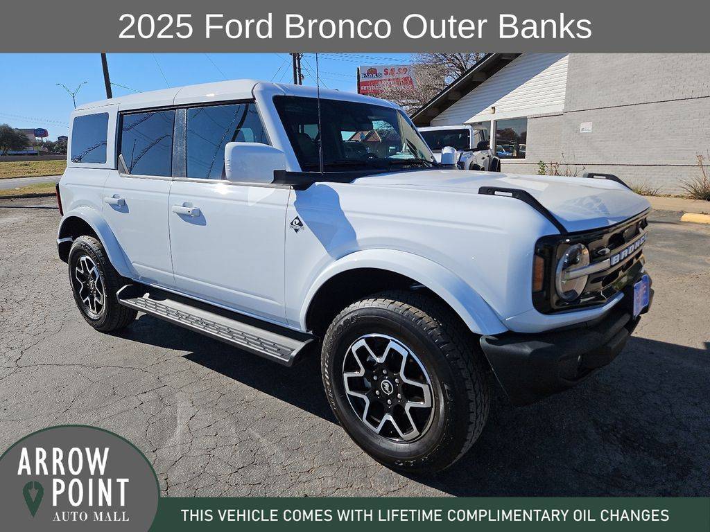 2025 Ford Bronco Outer Banks
