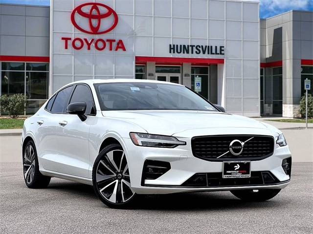 2022 Volvo S60 Momentum — Sedan — 32,689 mi — Huntsville, TX