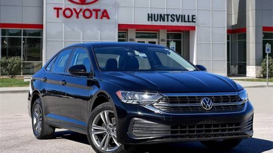 2024 Volkswagen Jetta SE — Sedan — 33,101 mi — Huntsville, TX