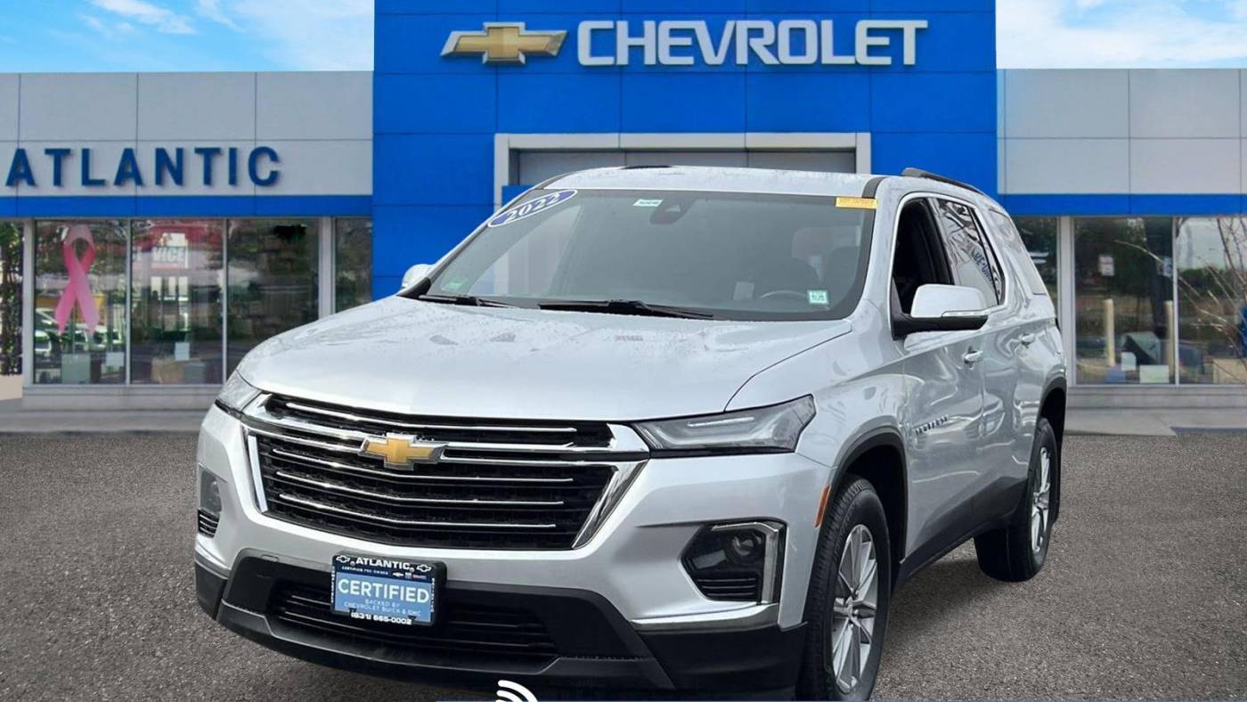 2022 Chevrolet Traverse LT Cloth — SUV — 28,737 mi — Bay Shore, NY