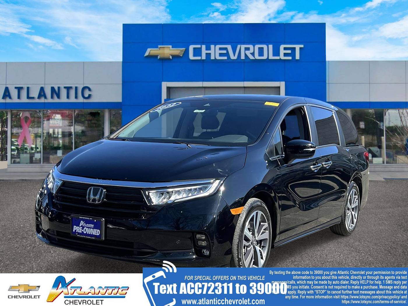 2022 Honda Odyssey Touring — Minivan — 23,673 mi — Bay Shore, NY