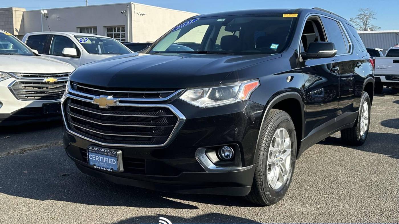 2021 Chevrolet Traverse LT Cloth — SUV — 33,730 mi — Bay Shore, NY