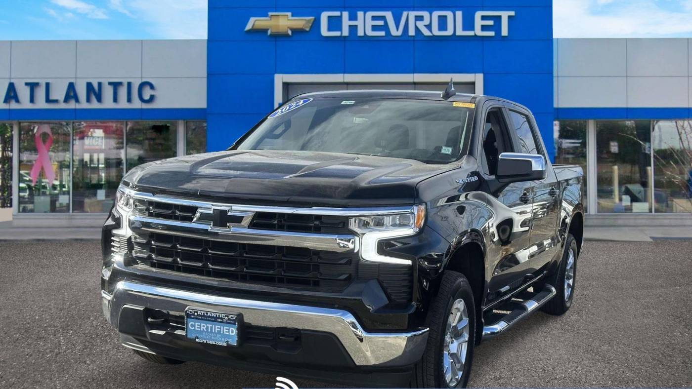 2024 Chevrolet Silverado 1500 LT — Pickup Truck — 9,974 mi — Bay Shore, NY