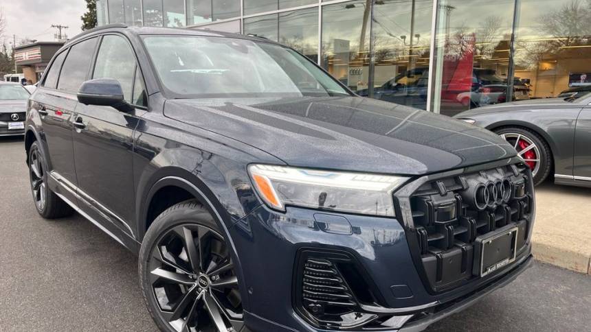 2025 Audi Q7 quattro Prestige 55 TFSI