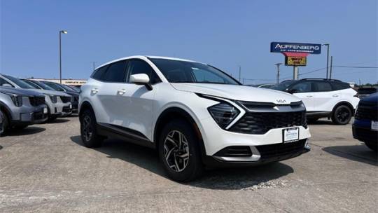 2025 Kia Sportage LX — SUV — 15,688 mi — Cape Girardeau, MO