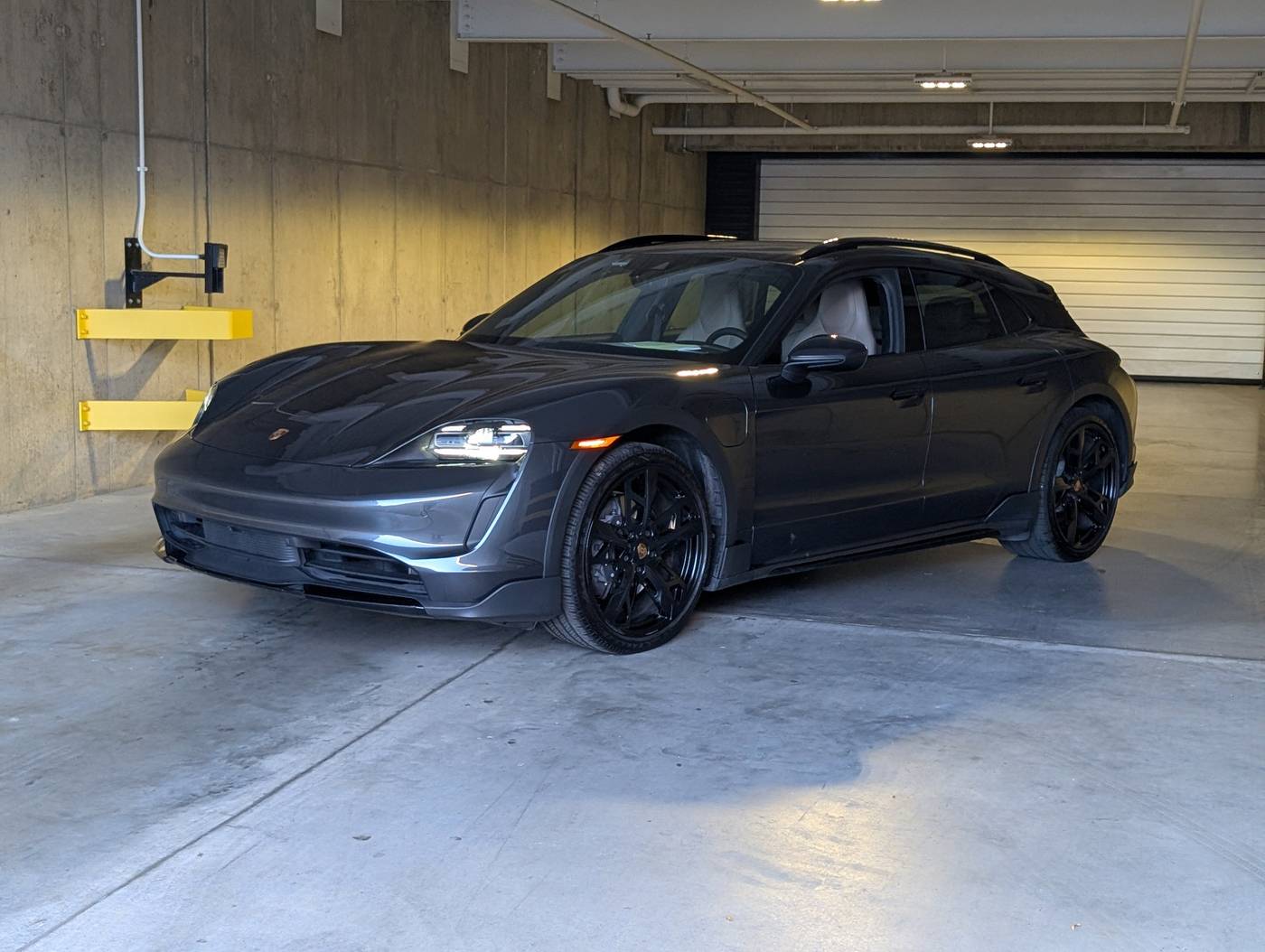 2022 Porsche Taycan 4 — Wagon — 16,066 mi — Littleton, CO