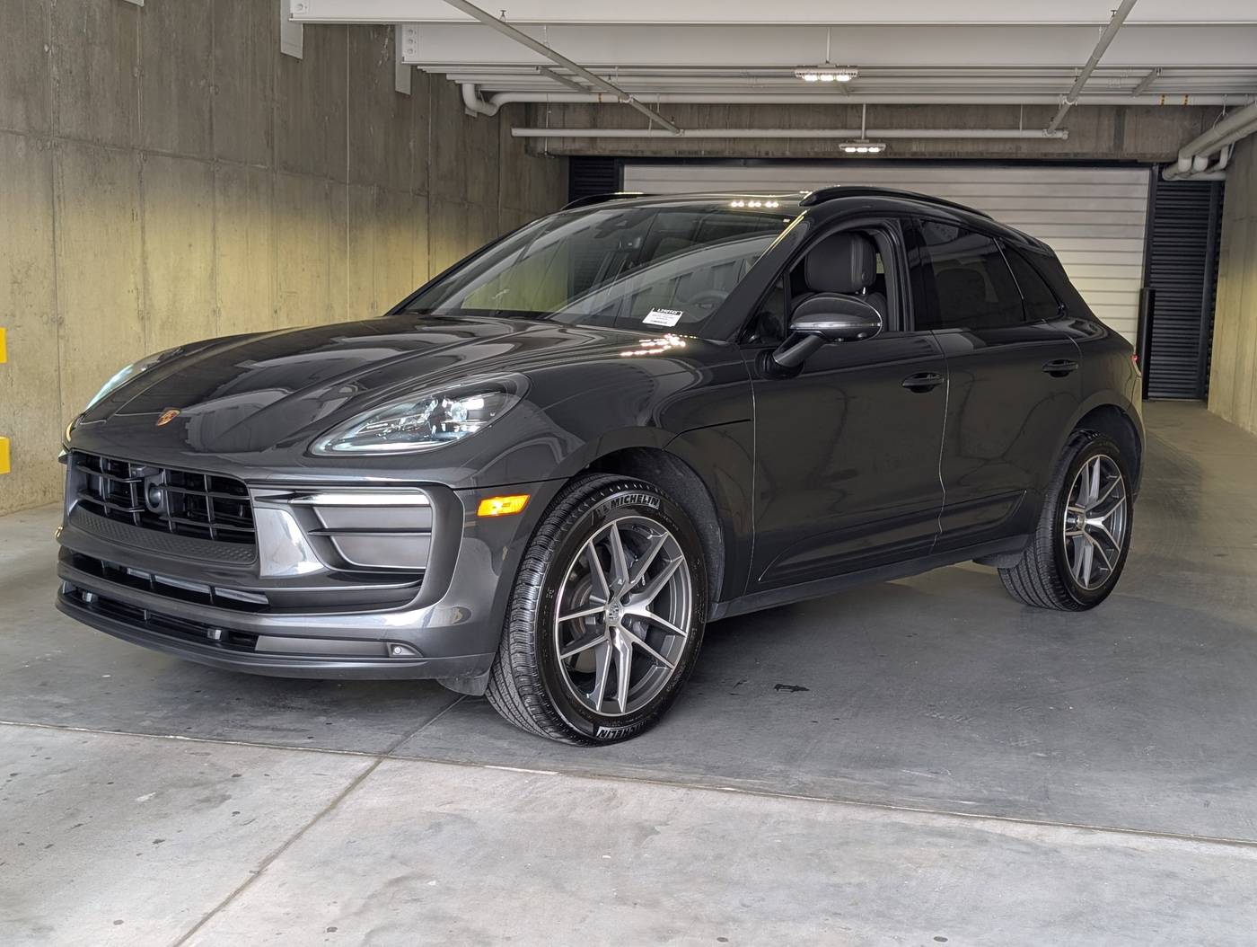 2025 Porsche Macan Standard — SUV — 12 mi — Littleton, CO