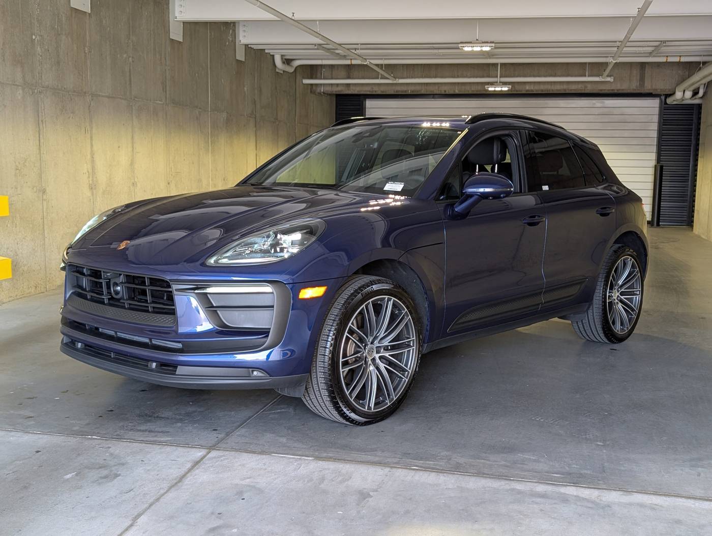 2025 Porsche Macan Standard — SUV — 5,901 mi — Littleton, CO