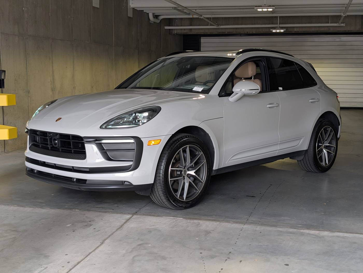 2025 Porsche Macan Macan — SUV — 3,369 mi — Littleton, CO