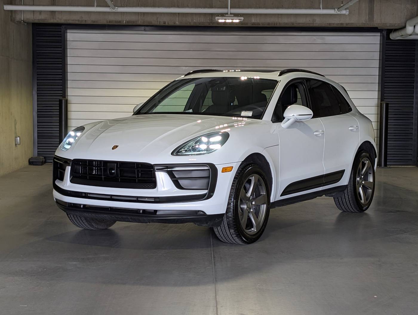 2025 Porsche Macan Macan — SUV — 5,624 mi — Littleton, CO