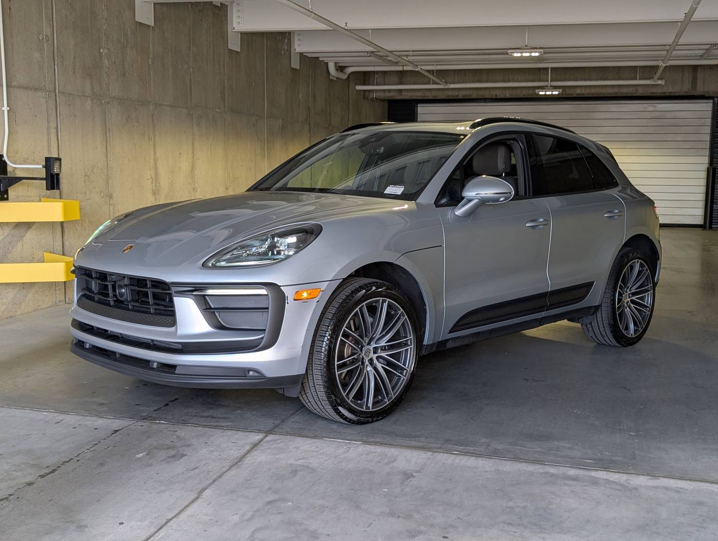 2025 Porsche Macan Standard — SUV — 5,149 mi — Littleton, CO