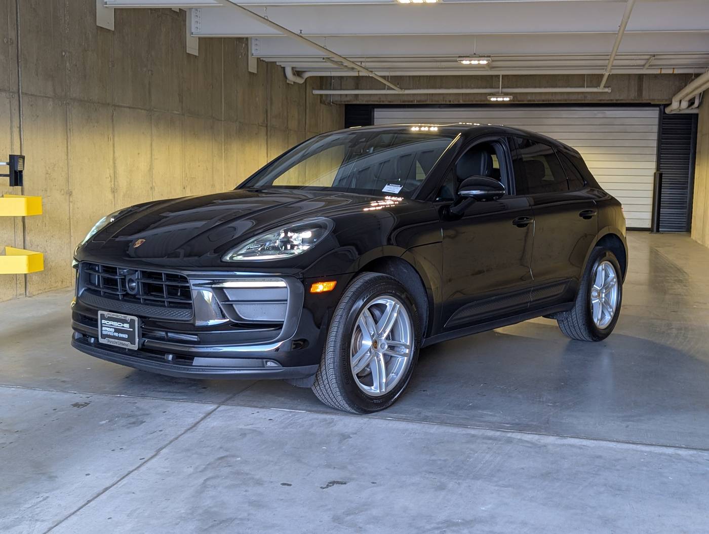 2025 Porsche Macan Macan — SUV — 523 mi — Littleton, CO
