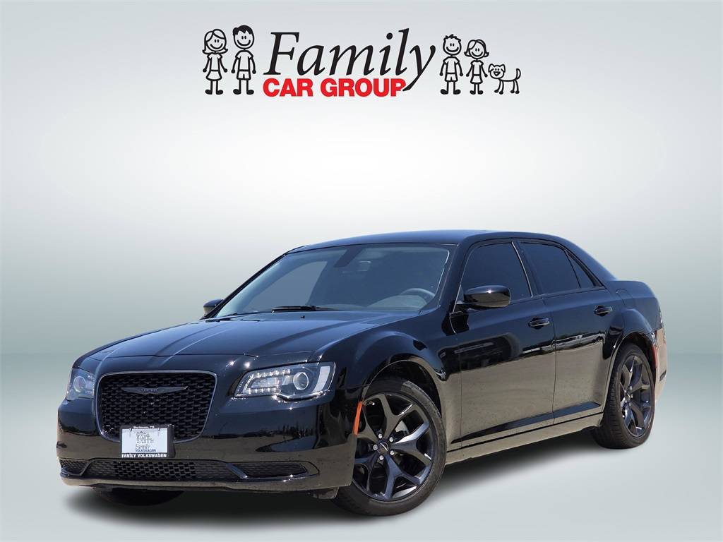 2023 Chrysler 300 Touring — Sedan — 17,175 mi — Burleson, TX