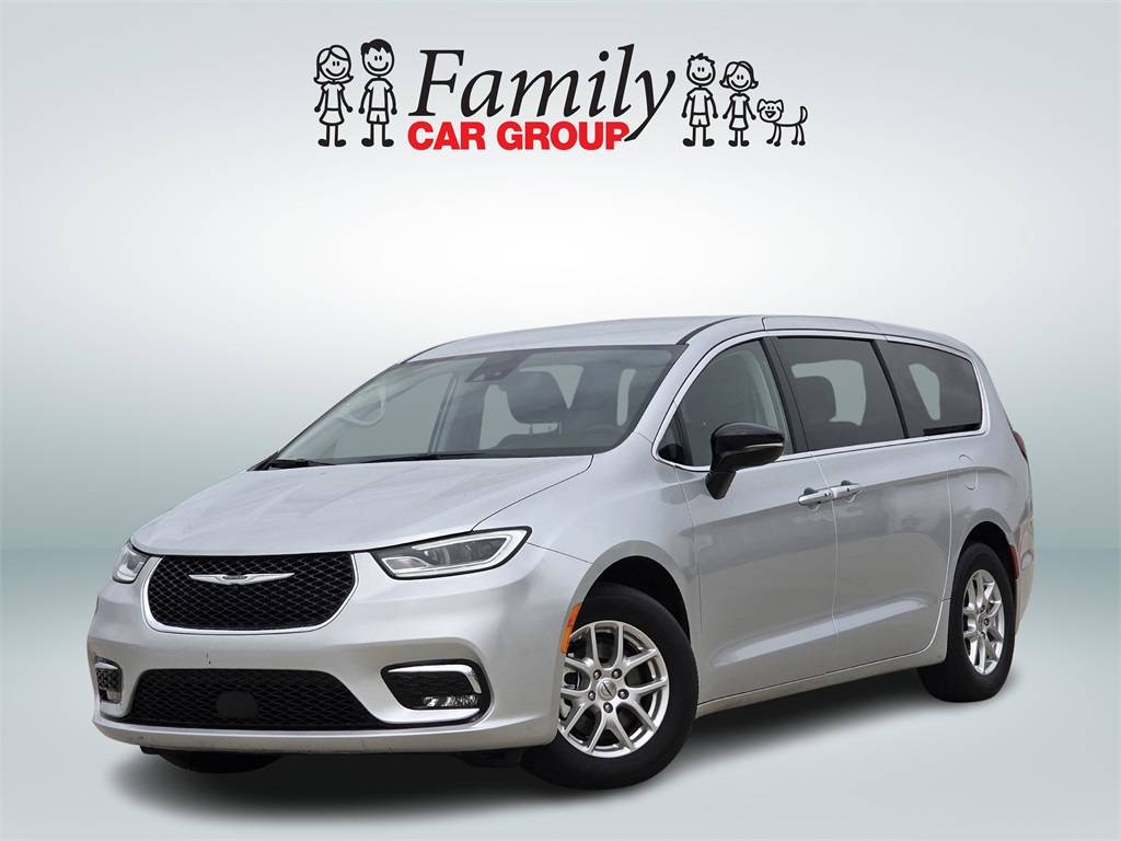 2024 Chrysler Pacifica Touring L — Minivan — 29,621 mi — Burleson, TX