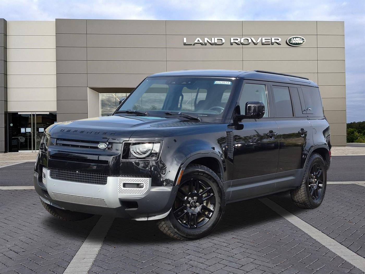 2024 Land Rover Defender S