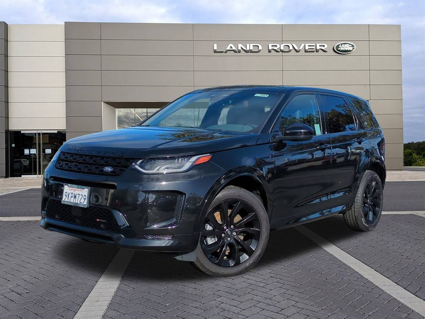 2023 Land Rover Discovery Sport SE R-Dynamic — SUV — 8,046 mi — Ventura, CA