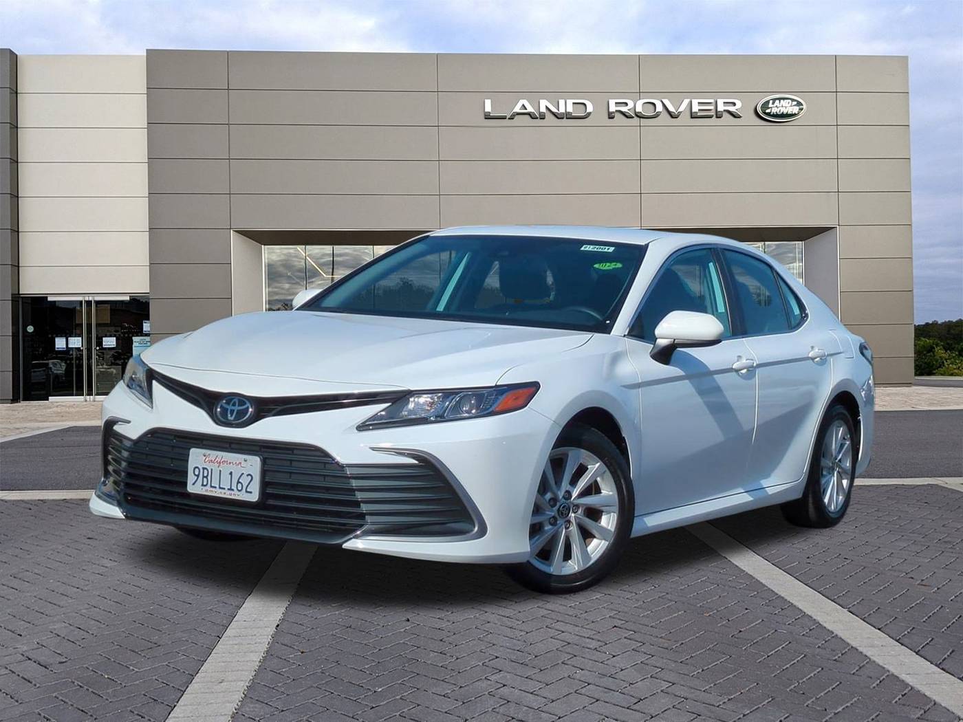 2022 Toyota Camry LE — Sedan — 19,995 mi — Ventura, CA