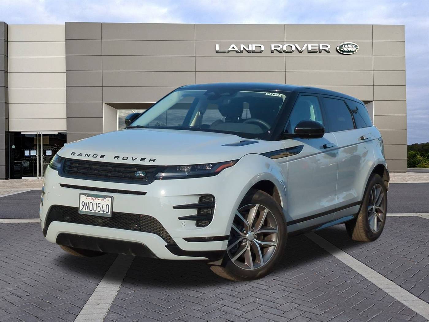 2024 Land Rover Range Rover Evoque Dynamic SE — SUV — 5,932 mi — Ventura, CA