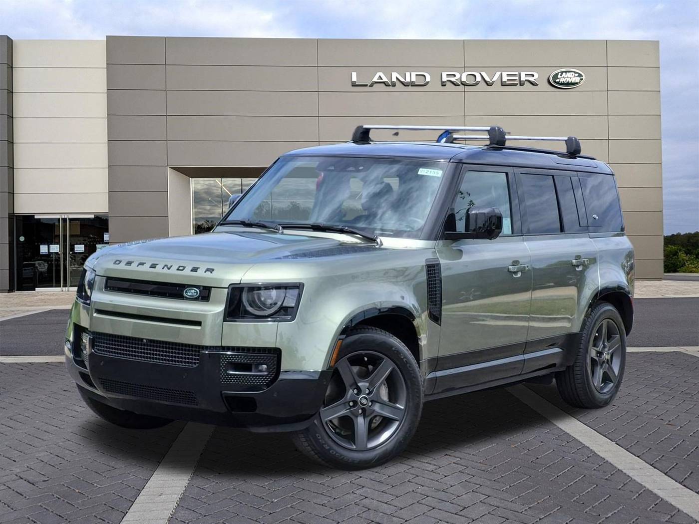 2024 Land Rover Defender X-Dynamic SE