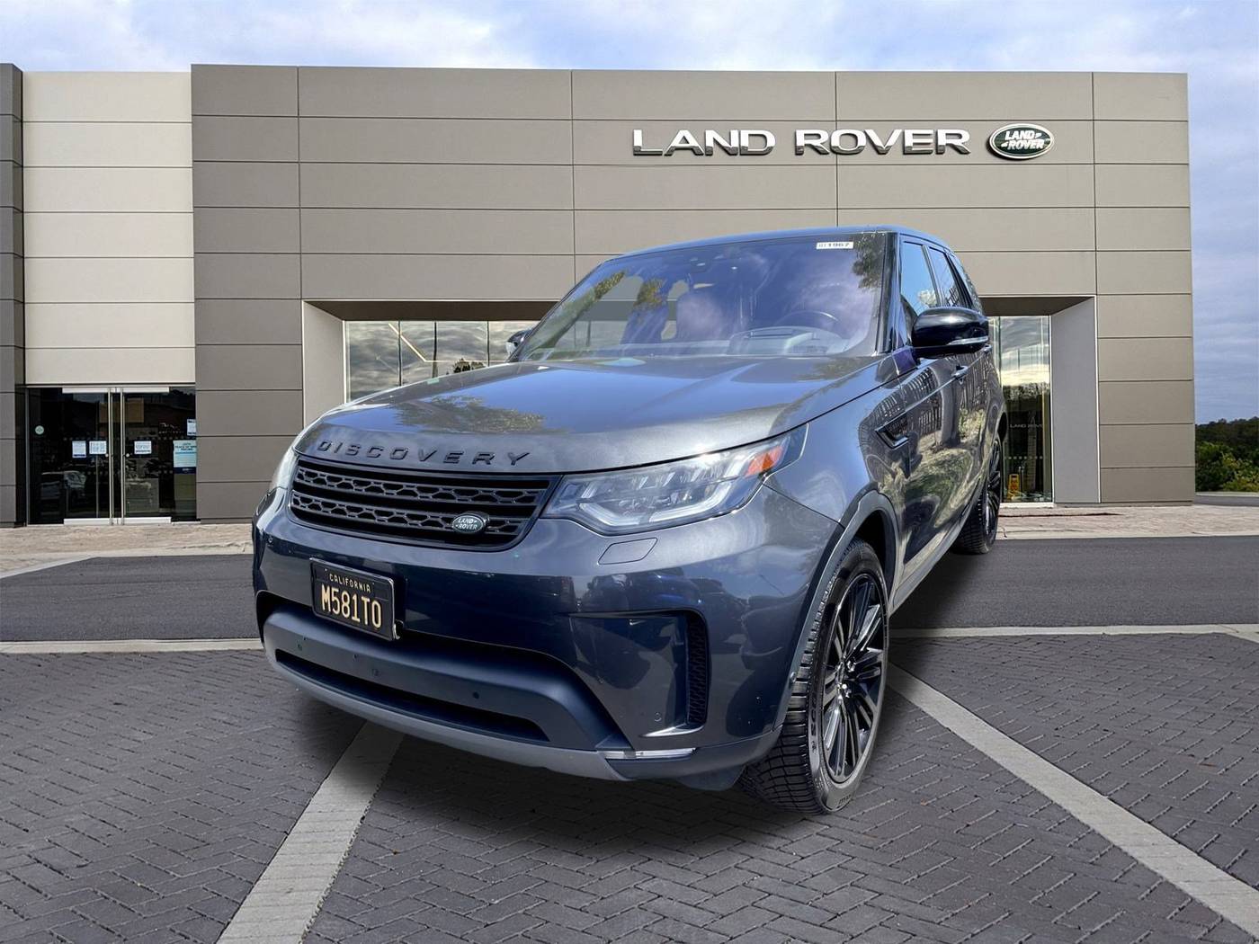2017 Land Rover Discovery HSE Luxury — SUV — 59,285 mi — Ventura, CA