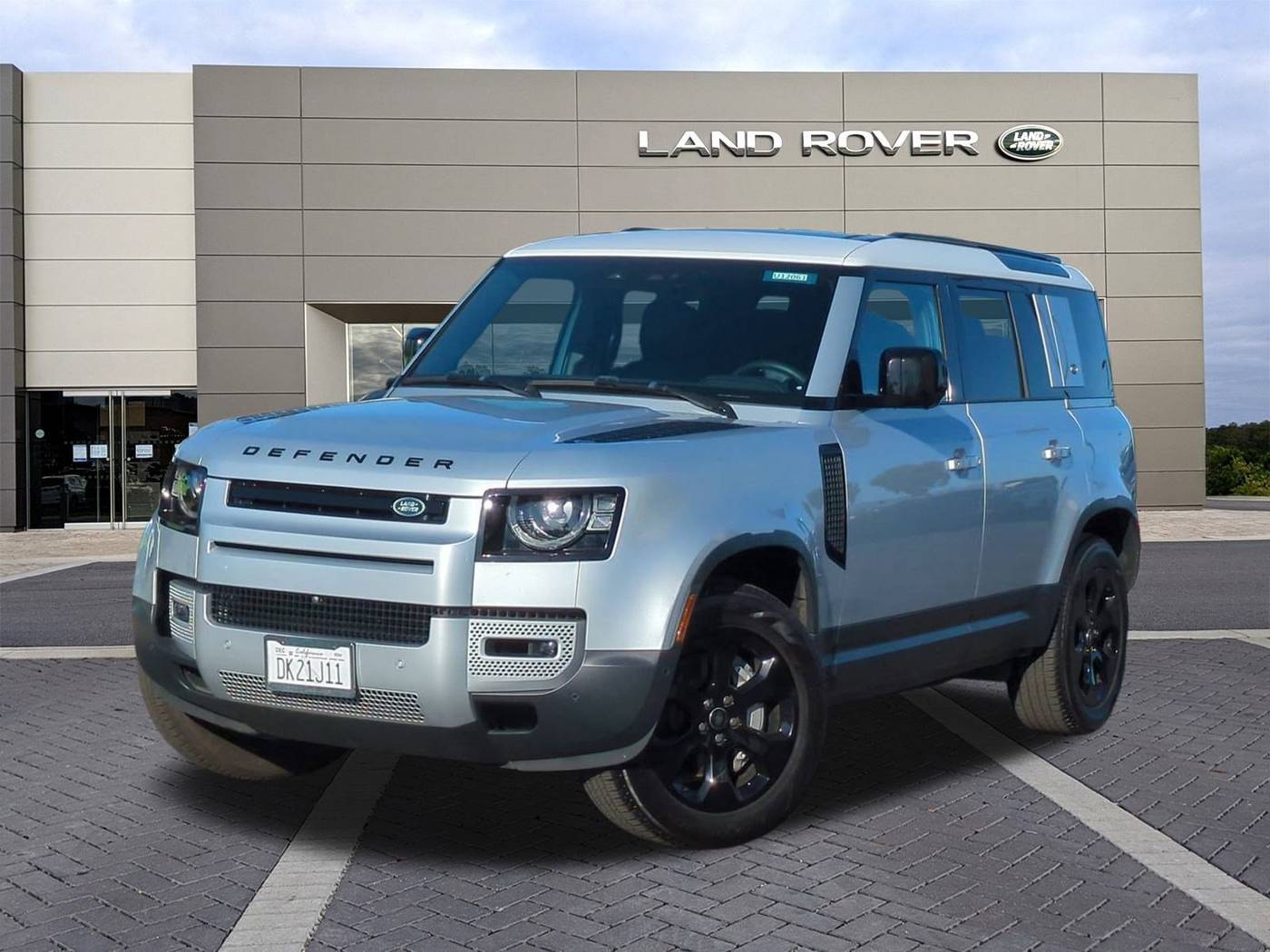 2024 Land Rover Defender S — SUV — 9,356 mi — Ventura, CA