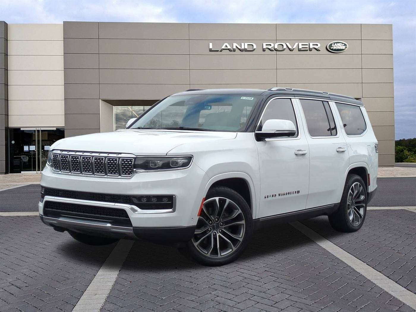 2022 Jeep Grand Wagoneer Series III — SUV — 44,627 mi — Ventura, CA