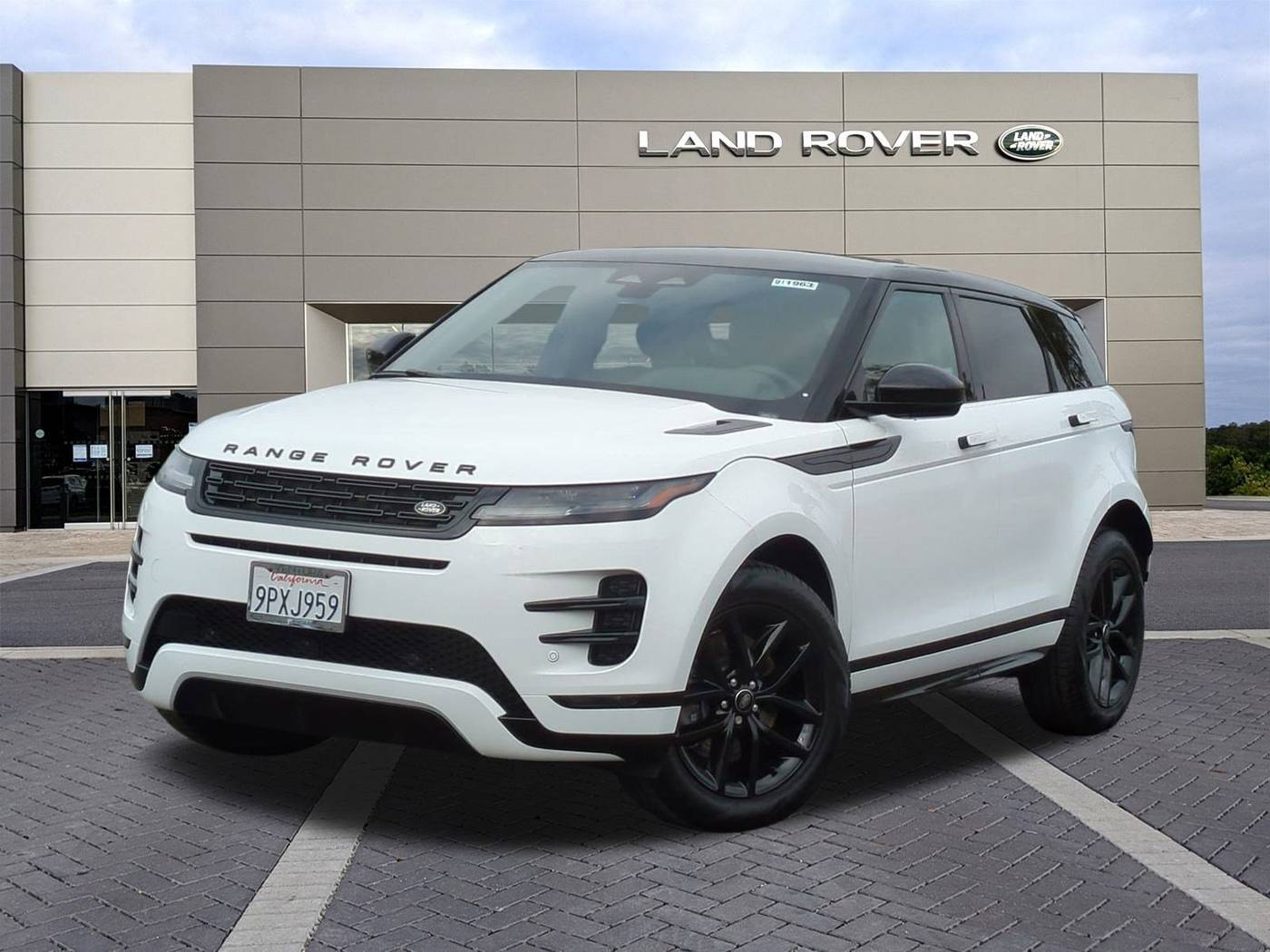2024 Land Rover Range Rover Evoque Dynamic SE — SUV — 5,397 mi — Ventura, CA