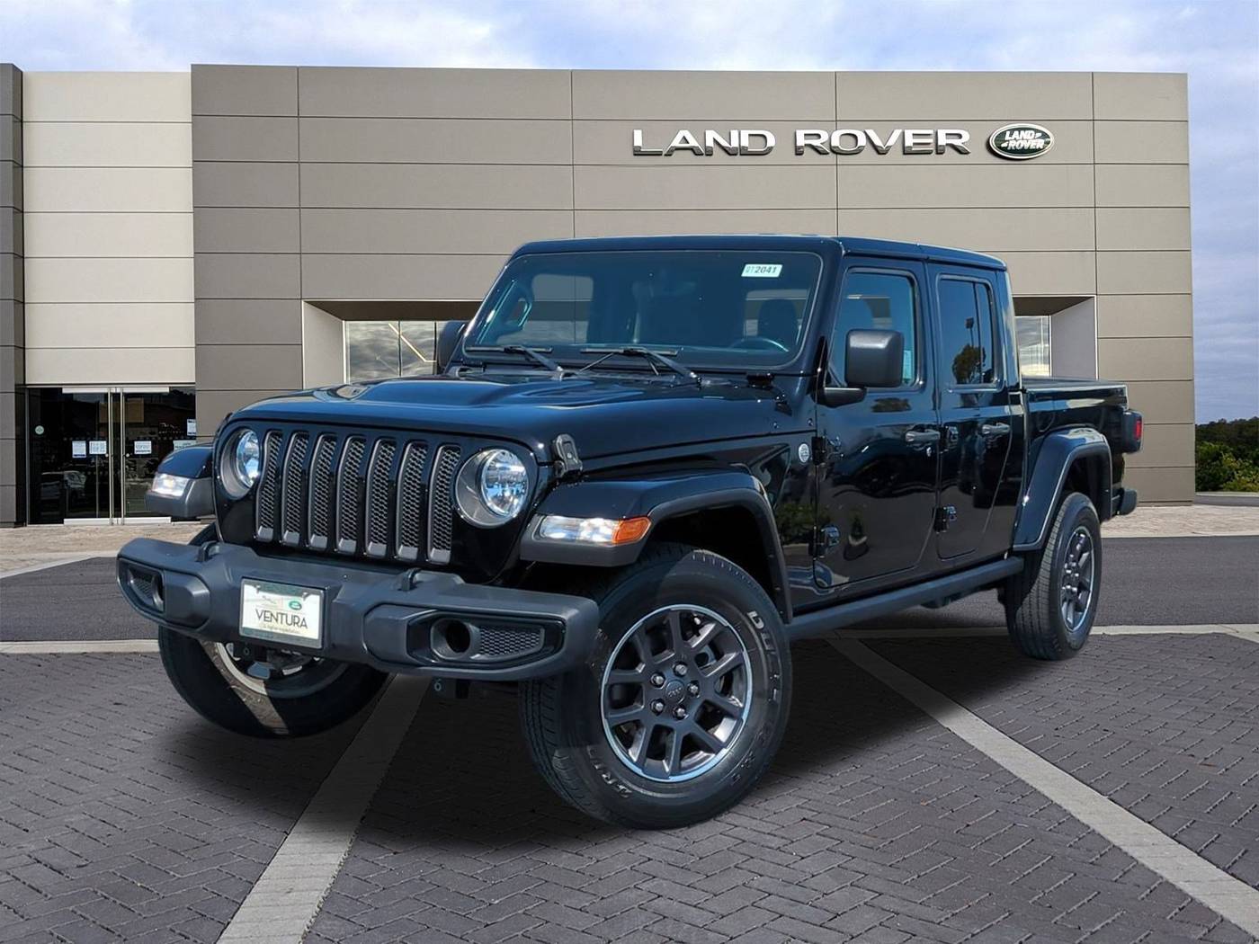 2022 Jeep Gladiator Overland — Pickup Truck — 25,628 mi — Ventura, CA