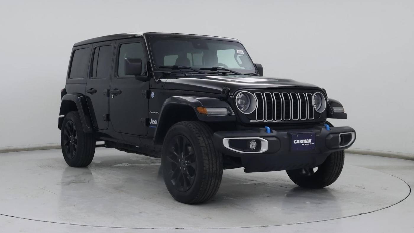 2024 Jeep Wrangler Sahara