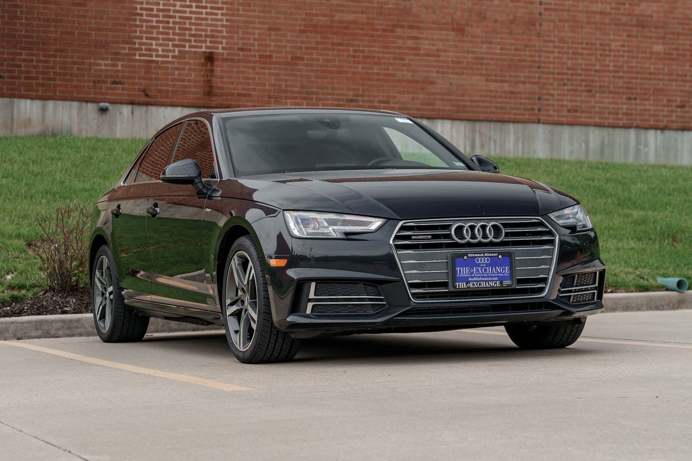 2018 Audi A4 Premium Plus — Sedan — 74,112 mi — Kirkwood, MO
