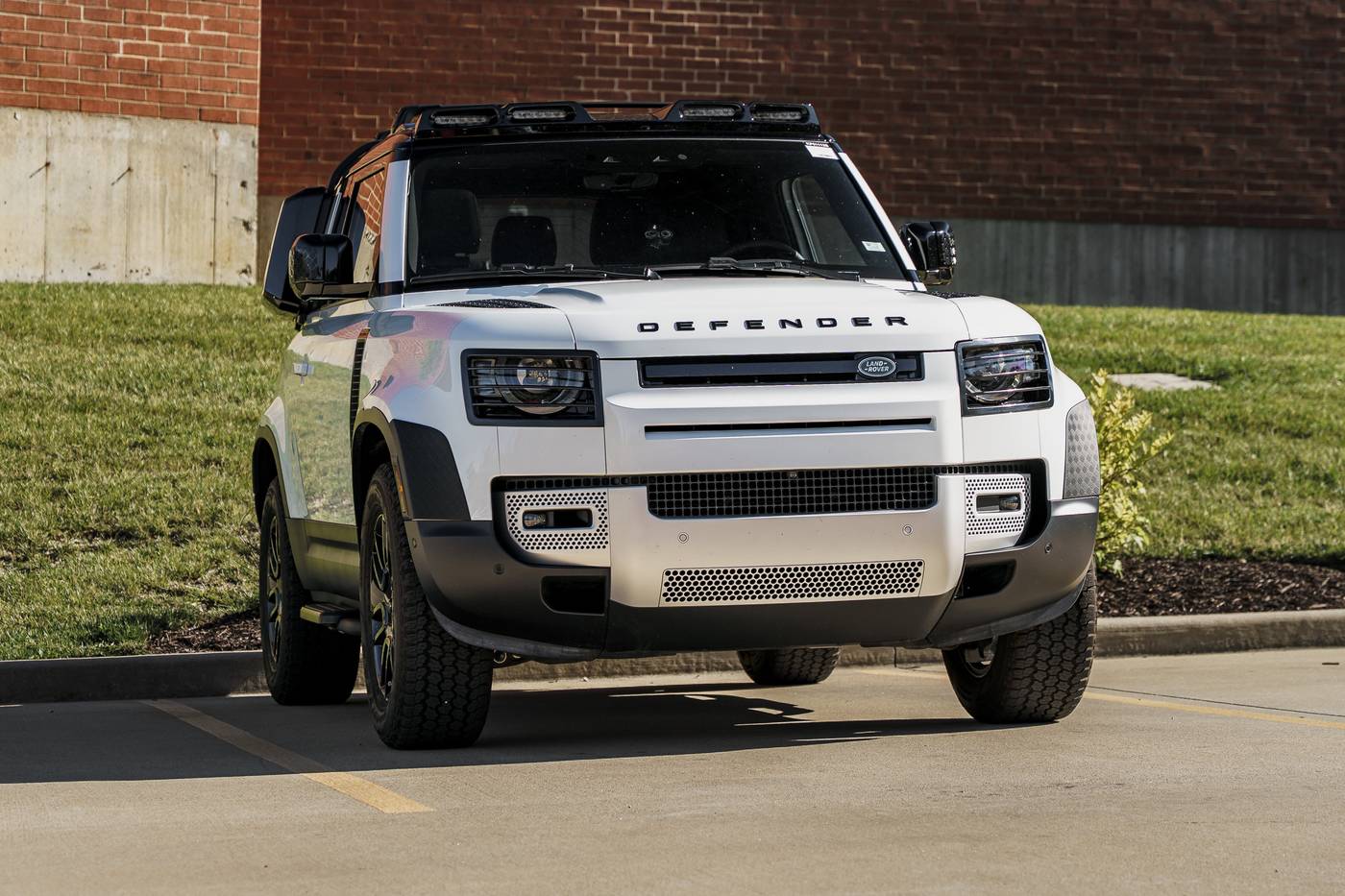 2025 Land Rover Defender S