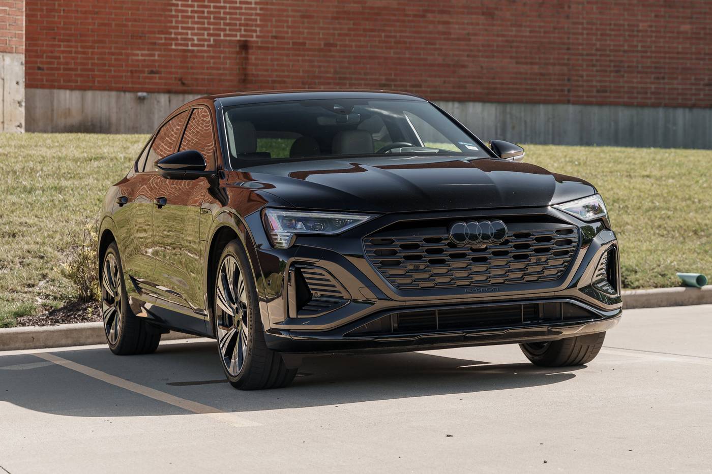 2024 Audi Q8 e-tron S line Prestige — SUV — 12,645 mi — Kirkwood, MO