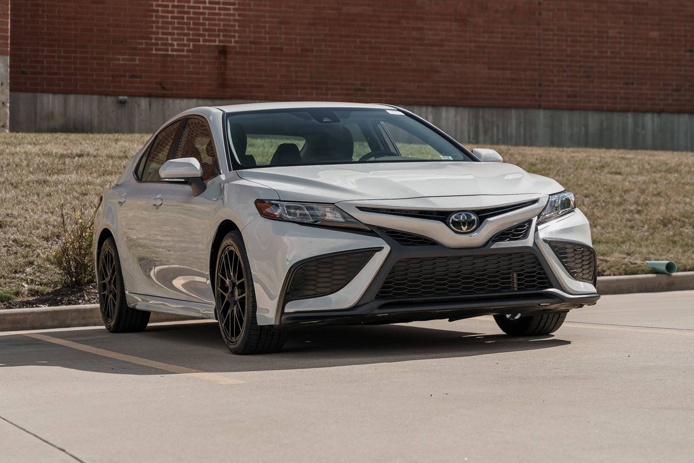 2022 Toyota Camry SE — Sedan — 33,686 mi — Kirkwood, MO